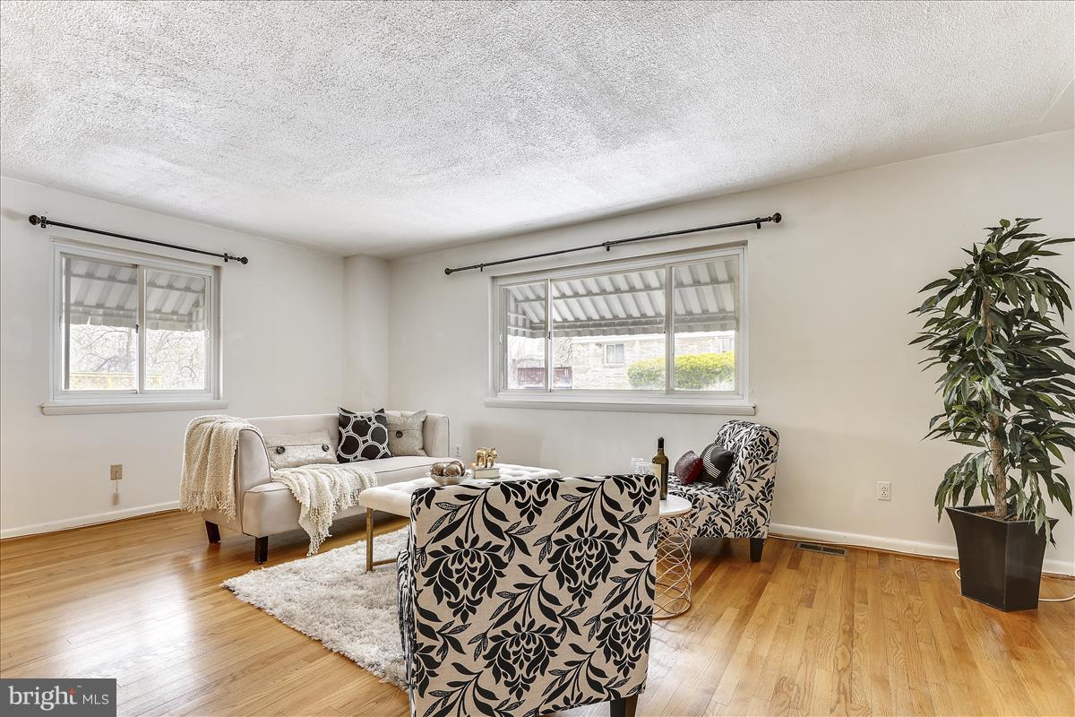 4711 Sargent Road Northeast Washington, DC 20017 - Photo 5 of 30 Living Room