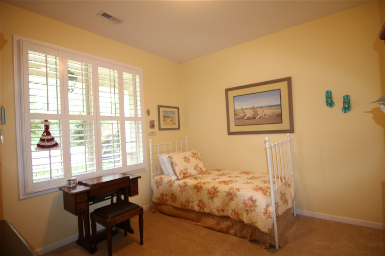 6124 Leesburg Lane Raleigh, NC 27617 - Photo 20 of 25 Photo 20