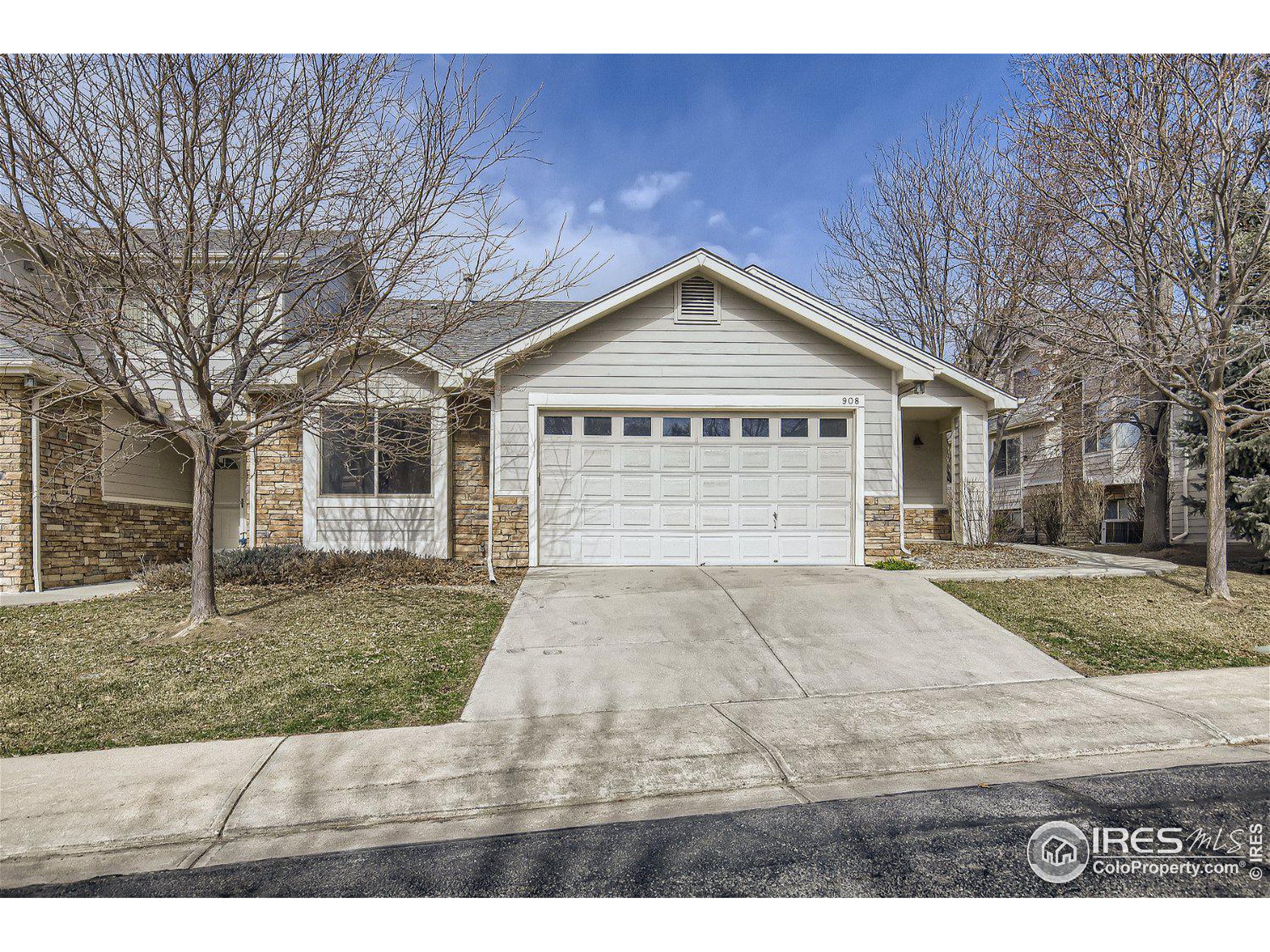 908 Hover Ridge Circle Longmont, CO 80501 - Photo 2 of 27