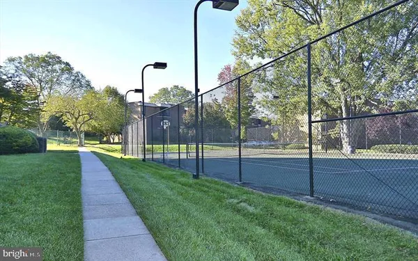 $166,500 | 2112 Bonnywood Lane, Unit 2102, Silver Spring, MD 20902