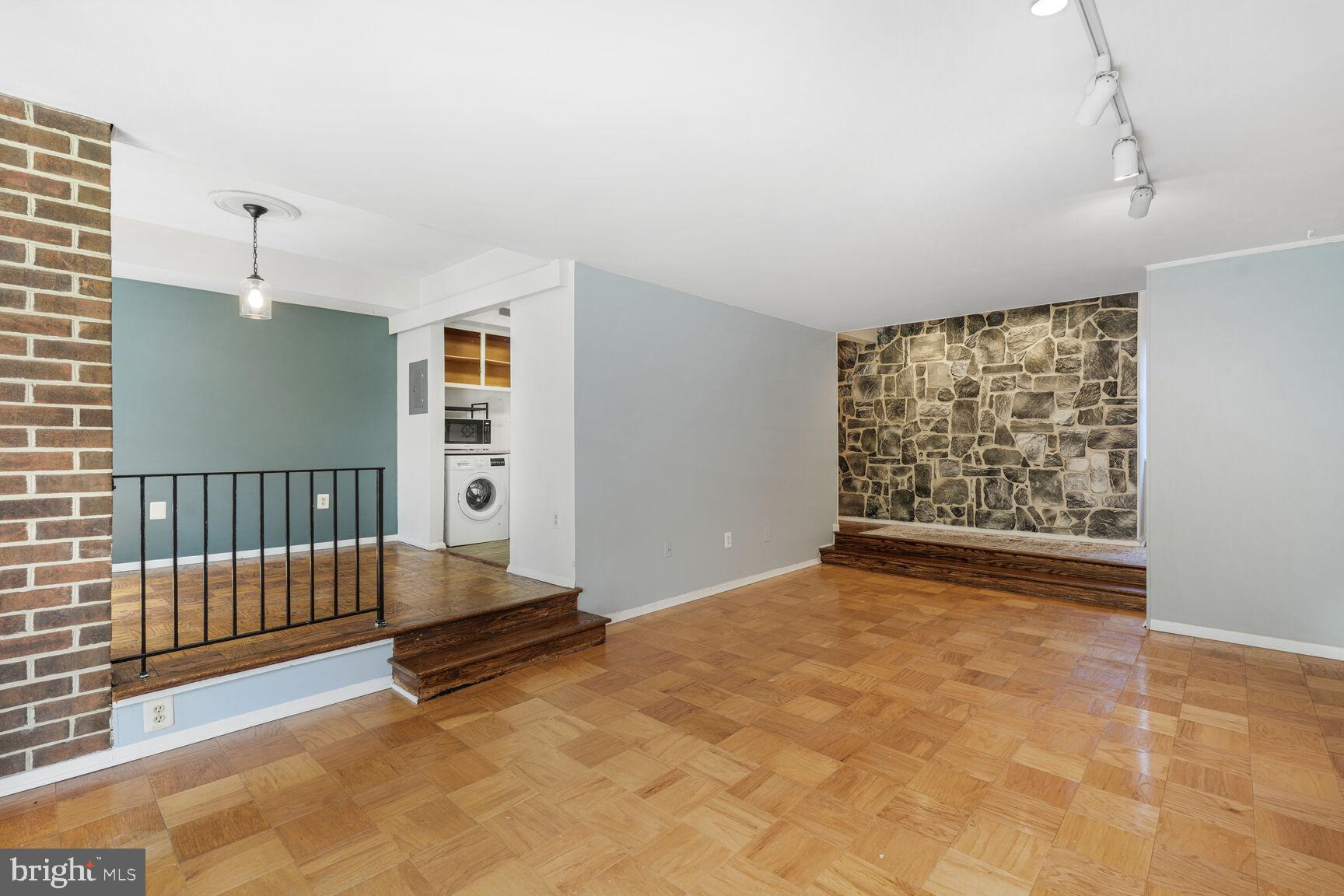 2112 Bonnywood Lane, Unit 2102 Silver Spring, MD 20902 - Photo 4 of 18