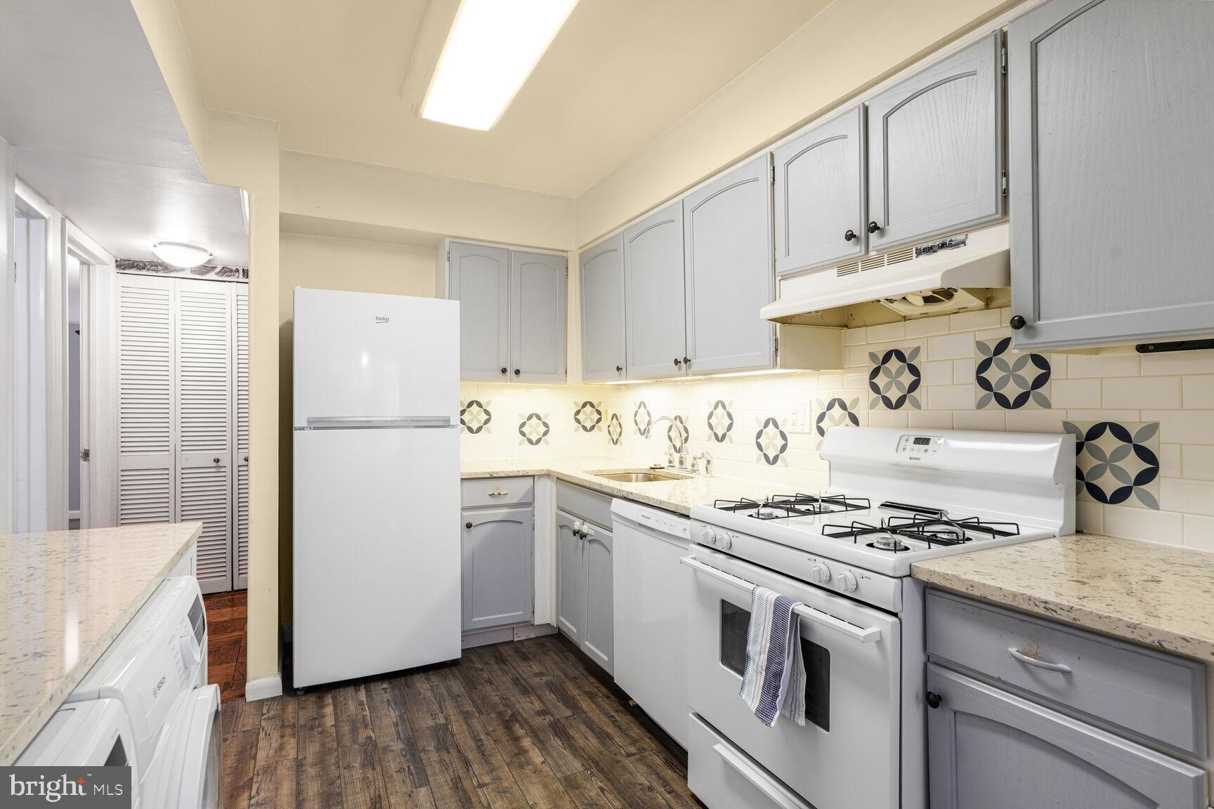 2112 Bonnywood Lane, Unit 2102 Silver Spring, MD 20902 - Photo 6 of 18