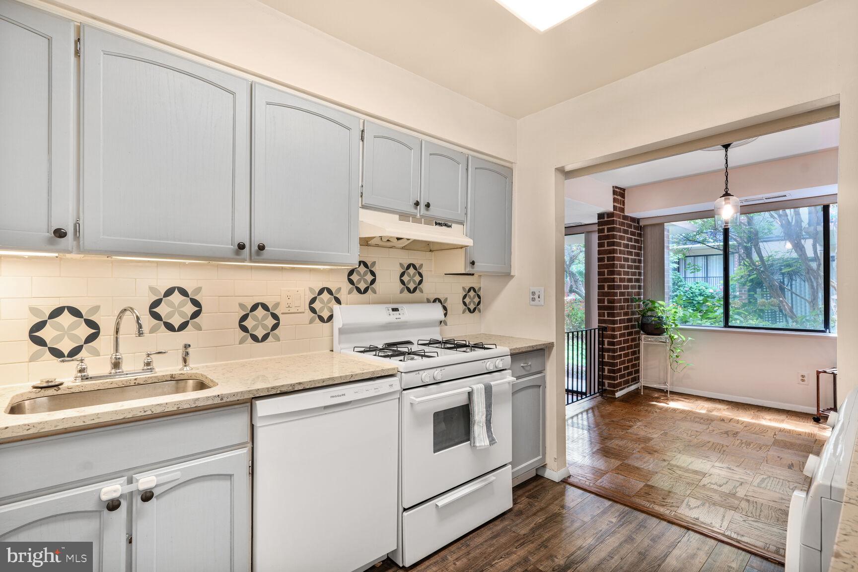 2112 Bonnywood Lane, Unit 2102 Silver Spring, MD 20902 - Photo 8 of 18