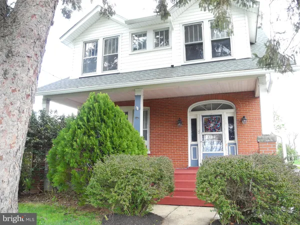 $297,113 | 1048 South Potomac Street, Hagerstown, MD 21740