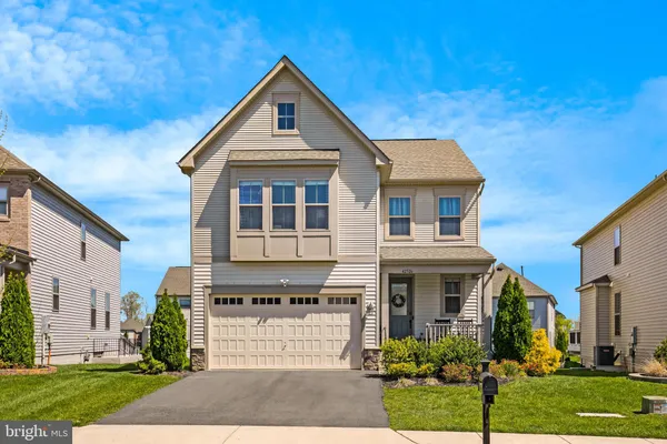 $4,500 | 42526 Oxford Forest Circle, Chantilly, VA 20152