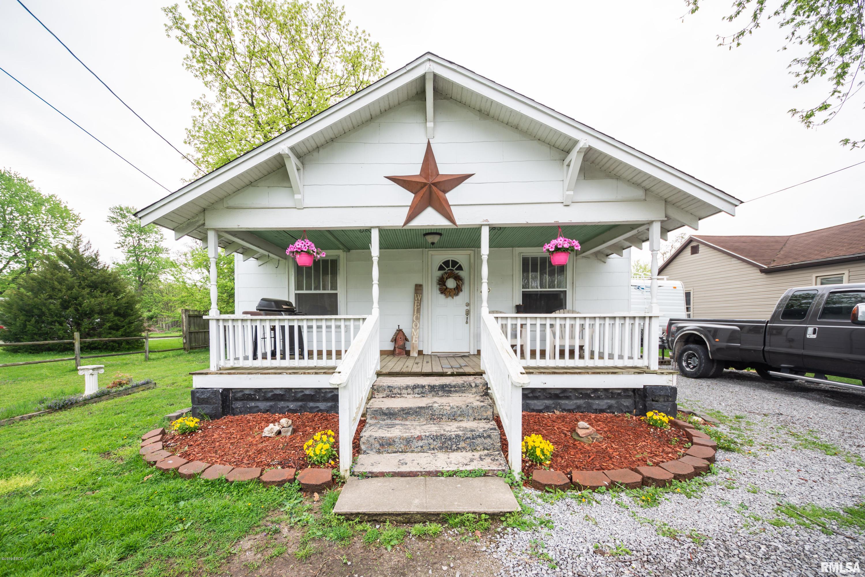 620 Fairfield Road Mount Vernon, IL 62864 - Photo 2 of 27