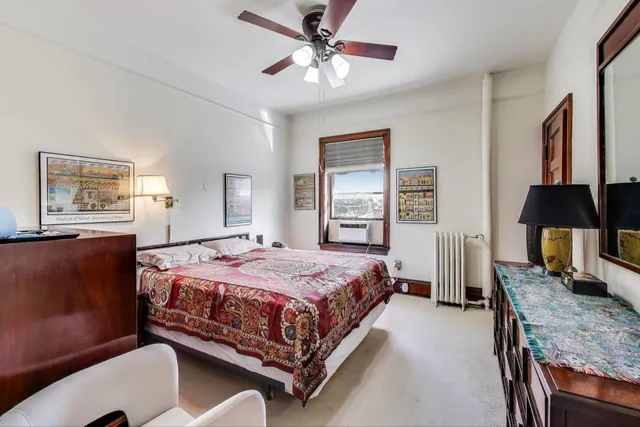 $324,500 | 5515 South Woodlawn Avenue, Unit 3S, Chicago, IL 60637