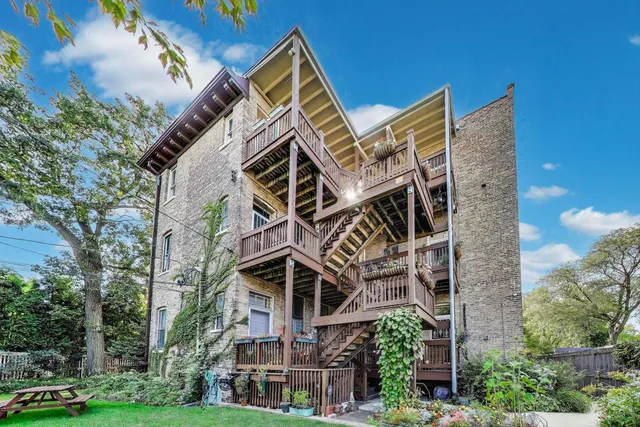 $324,500 | 5515 South Woodlawn Avenue, Unit 3S, Chicago, IL 60637