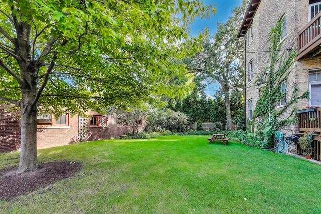 $324,500 | 5515 South Woodlawn Avenue, Unit 3S, Chicago, IL 60637