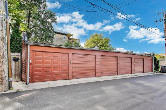 $324,500 | 5515 South Woodlawn Avenue, Unit 3S, Chicago, IL 60637