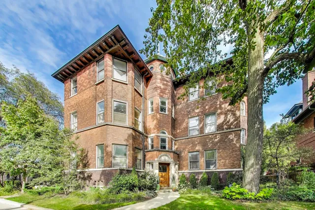 $324,500 | 5515 South Woodlawn Avenue, Unit 3S, Chicago, IL 60637