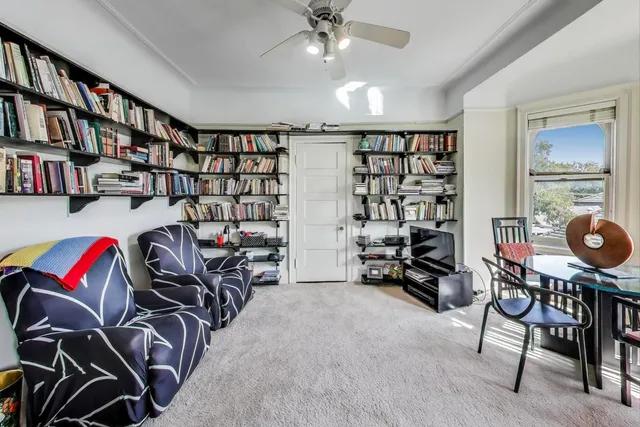 $324,500 | 5515 South Woodlawn Avenue, Unit 3S, Chicago, IL 60637