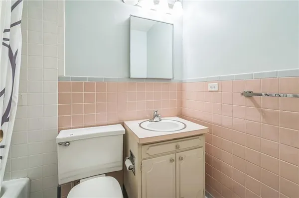 $1,340 | 112 Washington Place, Unit 5J, Pittsburgh, PA 15219