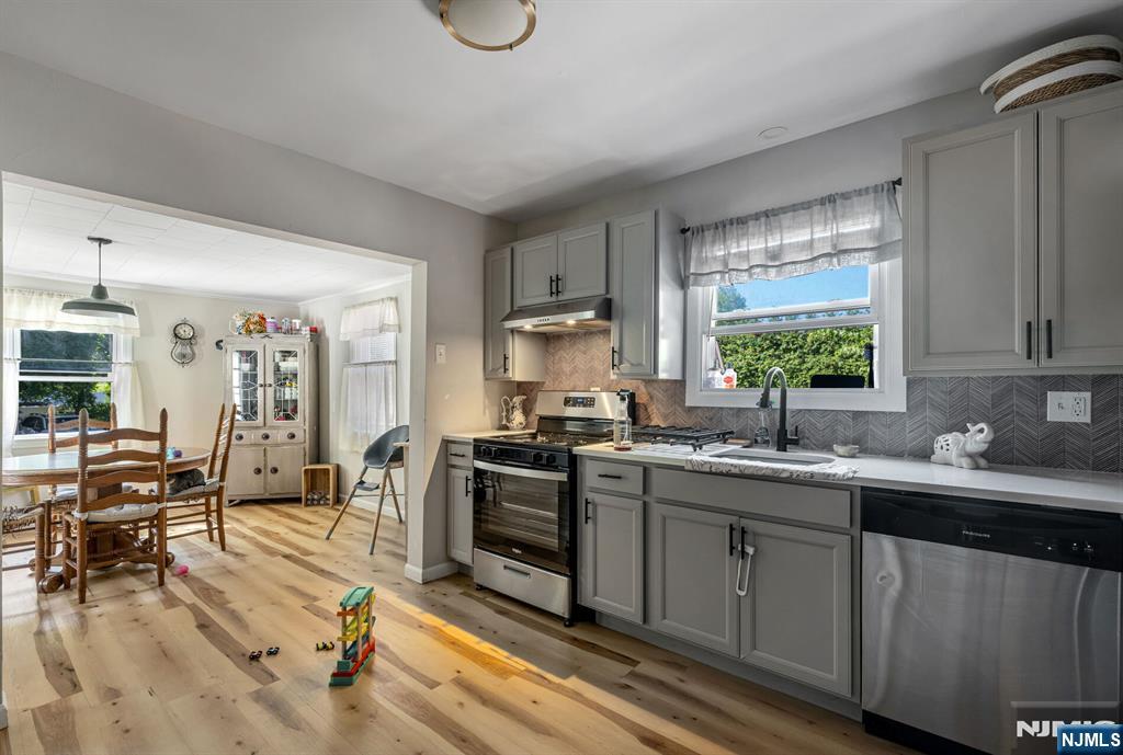 1147 Goffle Road Hawthorne, NJ 07506 - Photo 5 of 20 Gallery Image 5