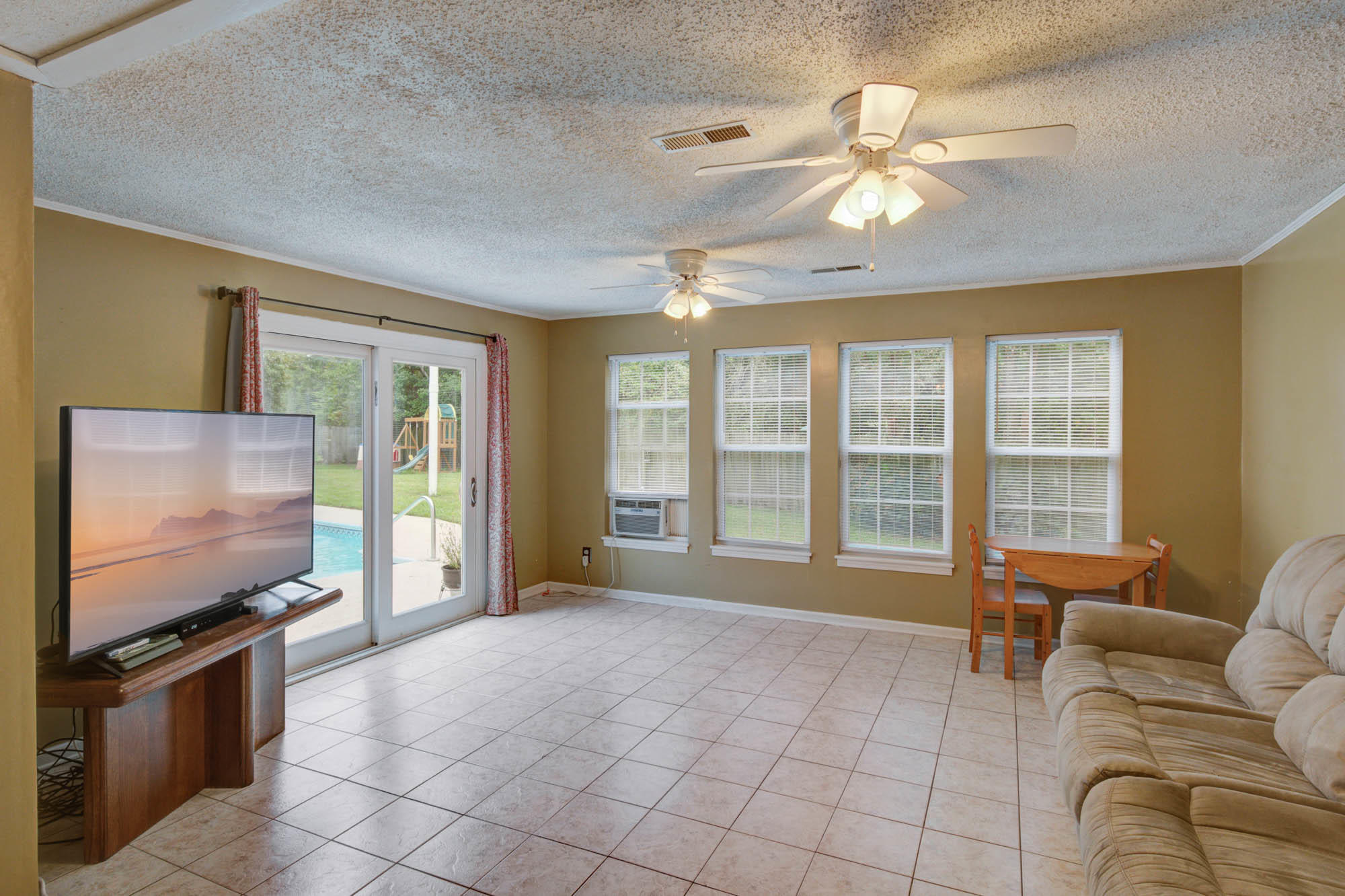 254 Two Hitch Road Goose Creek, SC 29445 - Photo 8 of 21 CalSiglerPhotography-254TwoHitch (12)
