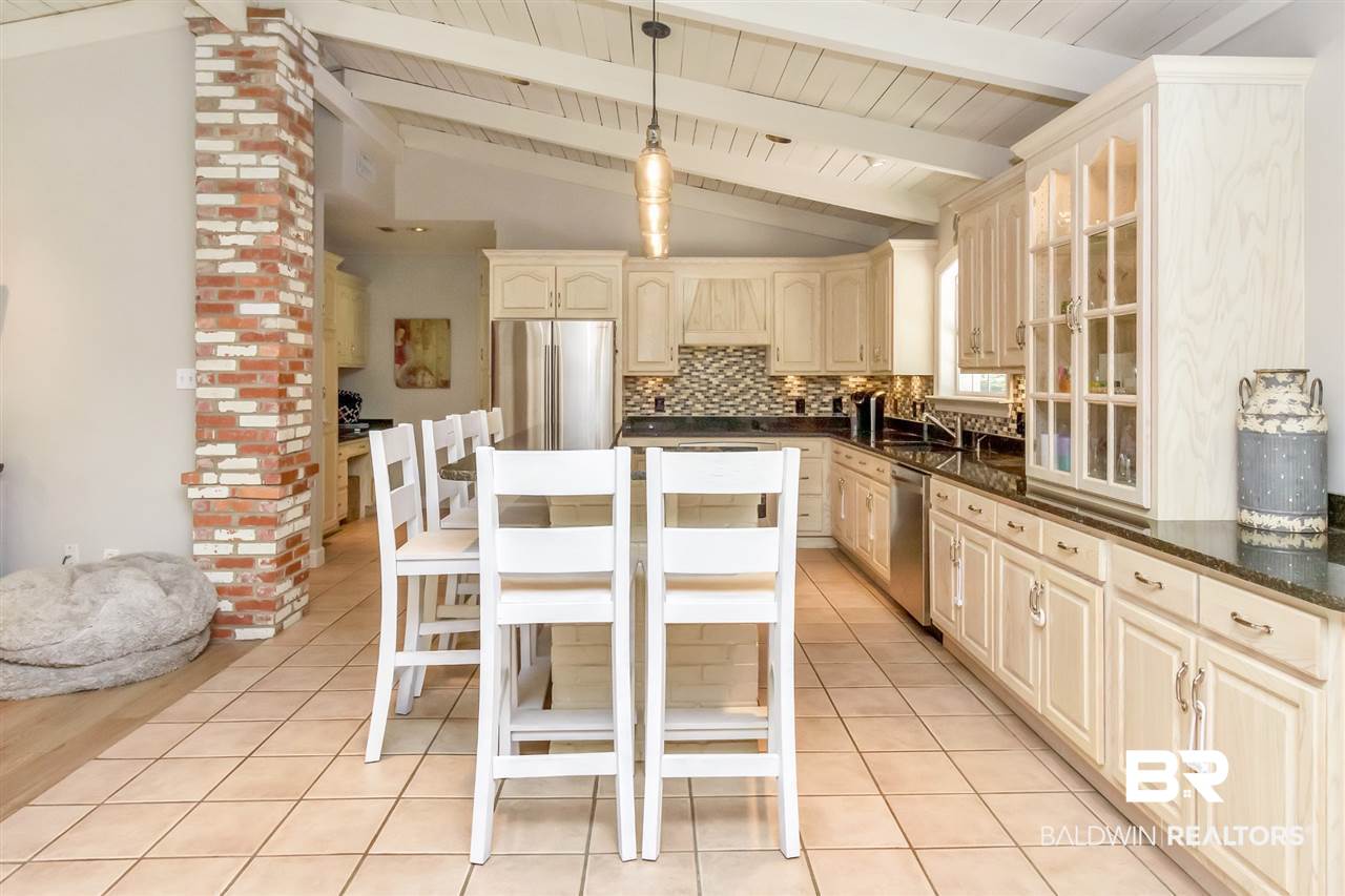 369 Gaines Avenue Mobile, AL 36609 - Photo 15 of 48