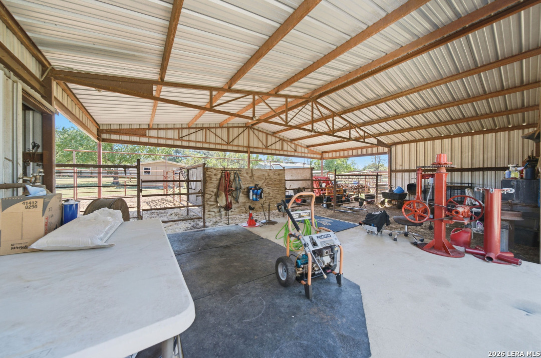 3690 Rakowitz Road Adkins, TX 78101 - Photo 16 of 36 Gallery Image 16