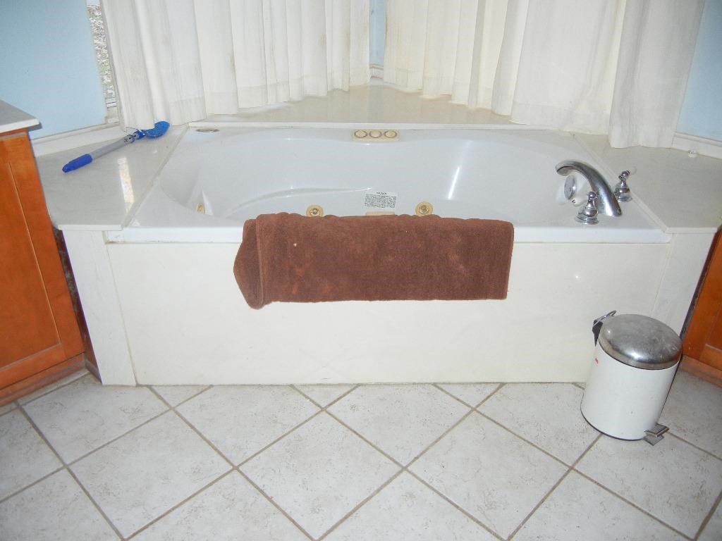 1870 Campbell Road Millington, TN 38053 - Photo 14 of 25 Whirlpool tub, separate shower, double vanity, tile floor