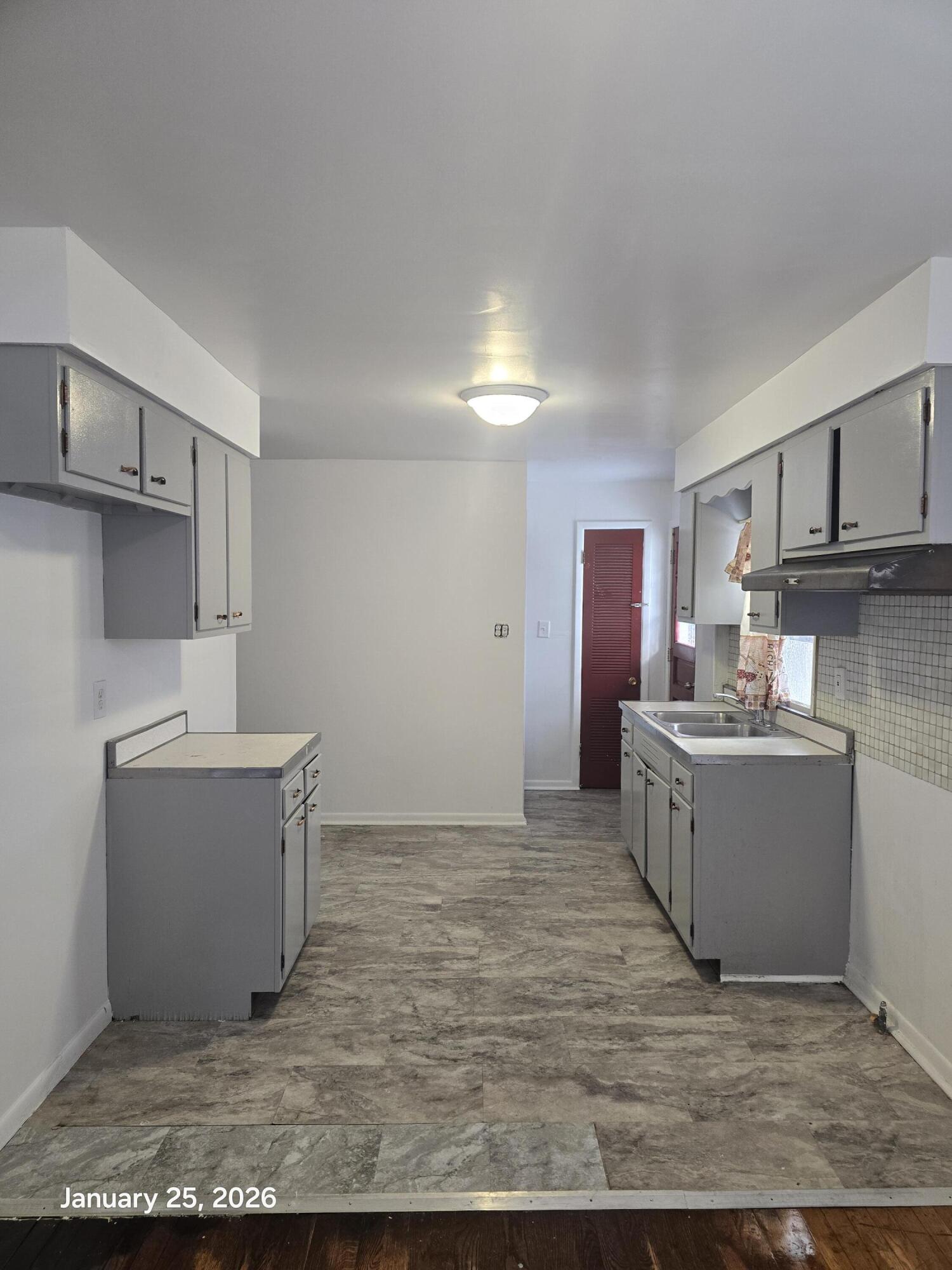 1676 West 13th Avenue Gary, IN 46404 - Photo 7 of 12