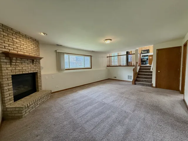 $256,000 | 424 East Clark Street, Glenwood, IL 60425