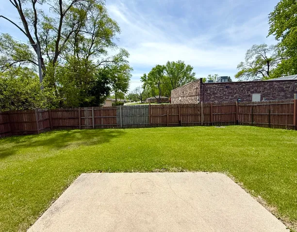 $256,000 | 424 East Clark Street, Glenwood, IL 60425