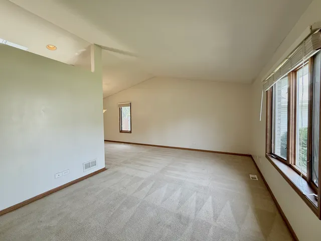 $256,000 | 424 East Clark Street, Glenwood, IL 60425