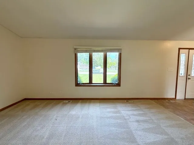 $256,000 | 424 East Clark Street, Glenwood, IL 60425