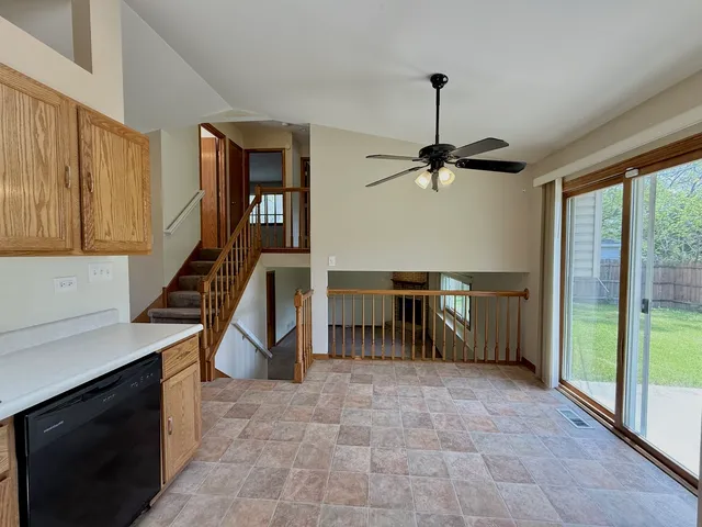 $256,000 | 424 East Clark Street, Glenwood, IL 60425