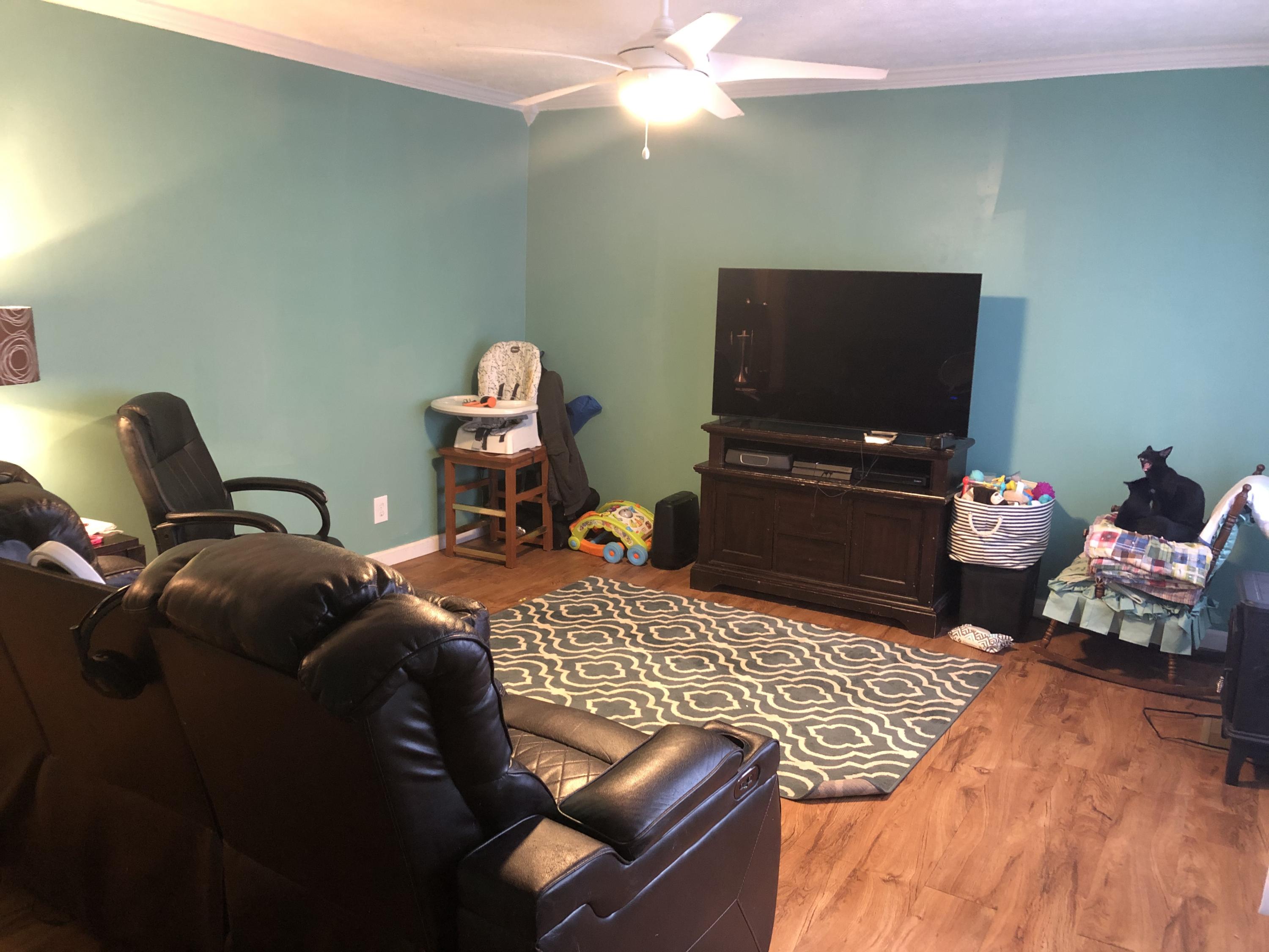 1046 Satterfield Road Maynardville, TN 37807 - Photo 7 of 26 Living Room