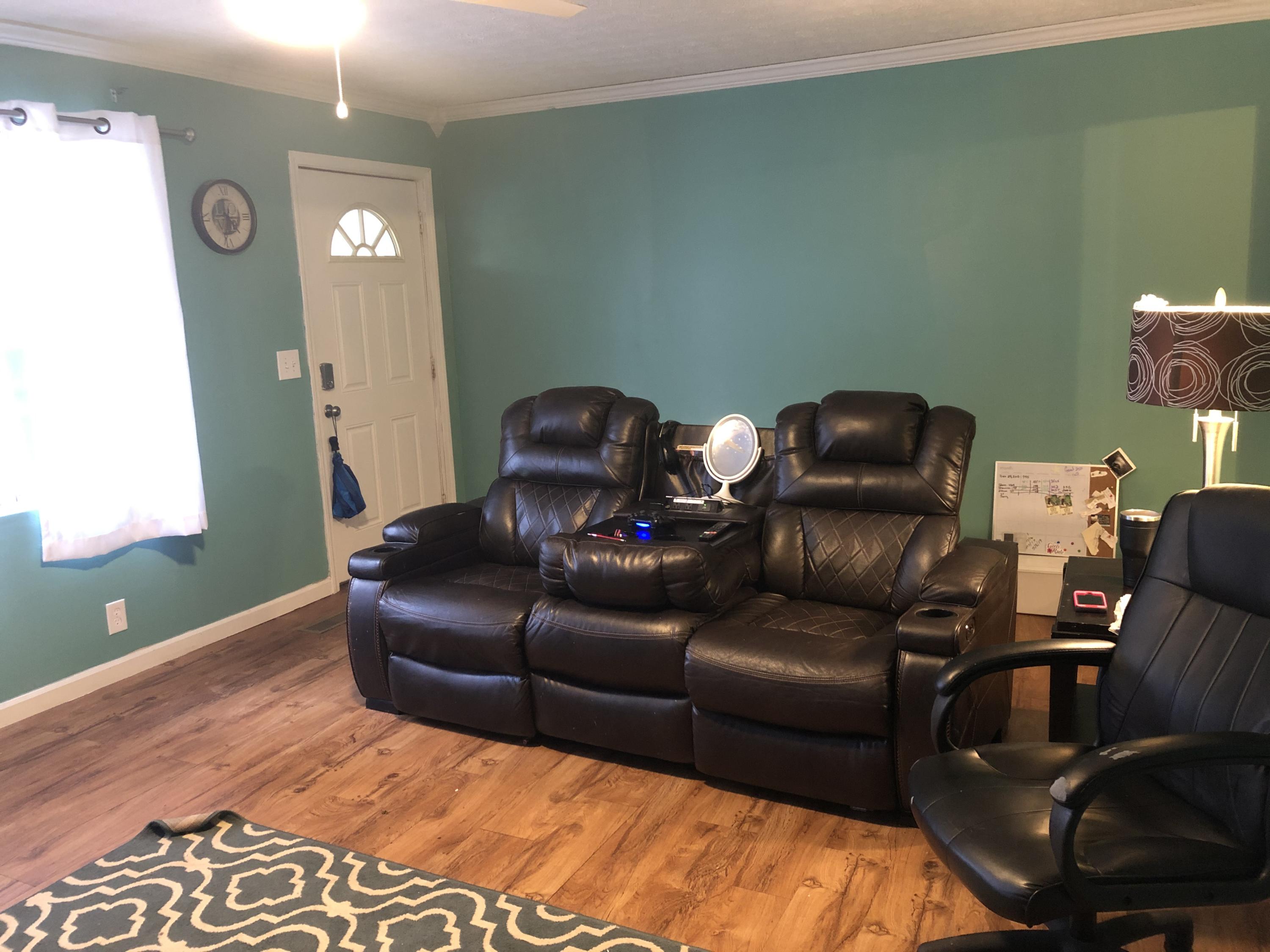 1046 Satterfield Road Maynardville, TN 37807 - Photo 8 of 26 Living Room