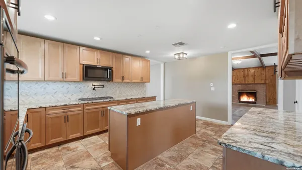 $380,000 | 106 County Road 6611, Devine, TX 78016