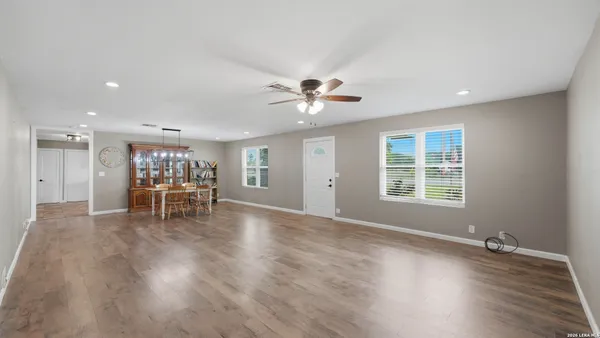 $380,000 | 106 County Road 6611, Devine, TX 78016