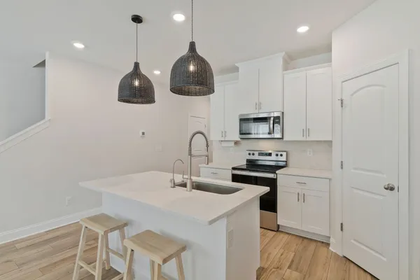 $2,500 | 4669 Ridge Bend Drive, Nashville, TN 37207