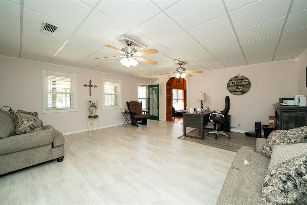 342 Old Easton Road Longview, TX 75603 - Photo 19 of 34
