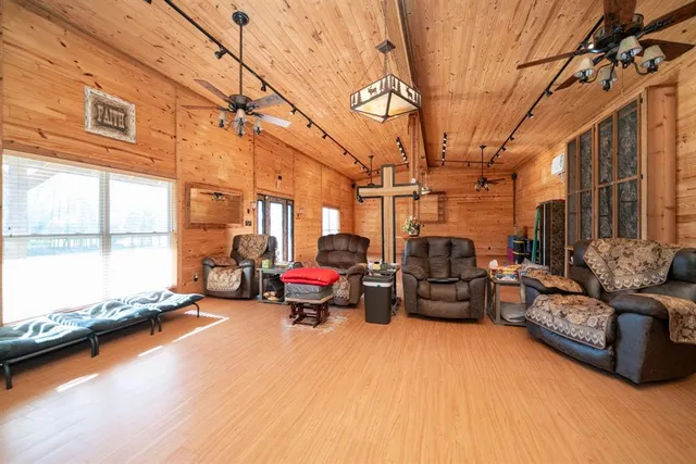 $460,000 | 342 Old Easton Road, Longview, TX 75603