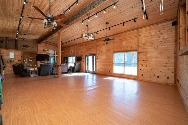 $460,000 | 342 Old Easton Road, Longview, TX 75603