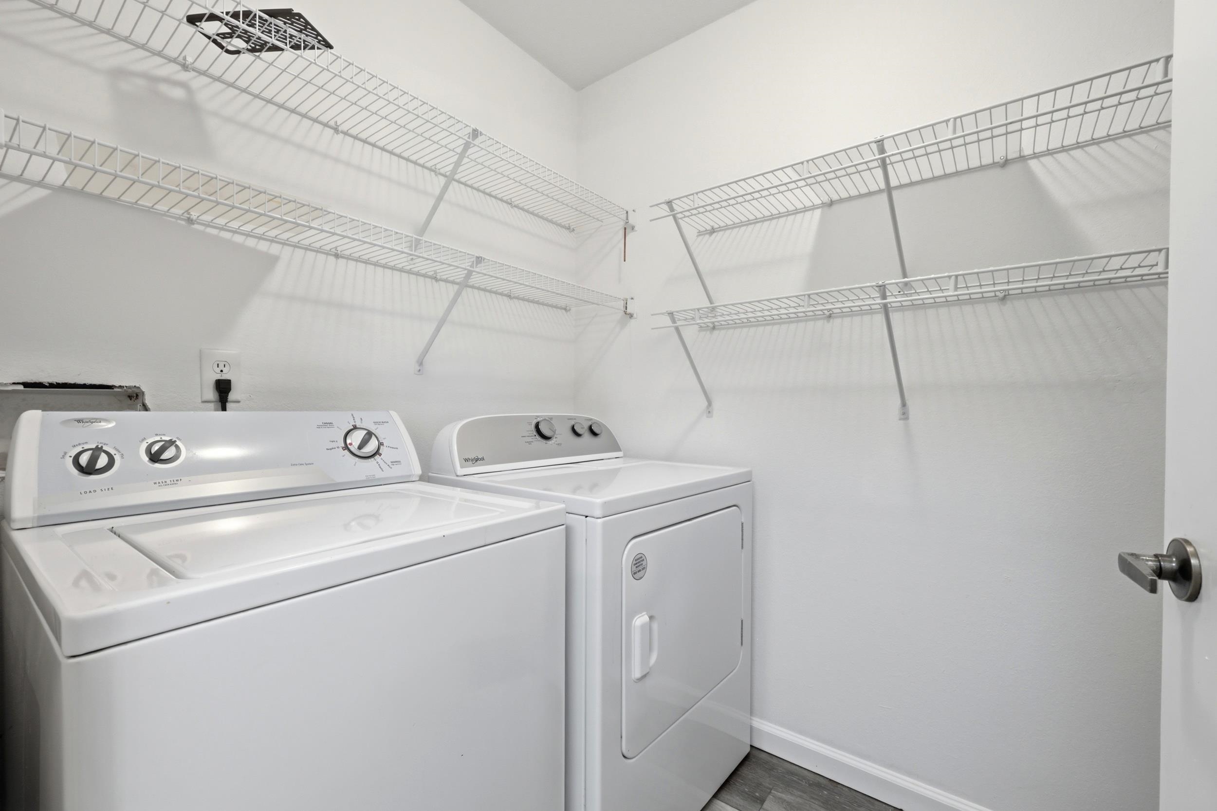 2500 Vista Cove Road St. Augustine, FL 32084 - Photo 39 of 53 a utility room with dryer and washer