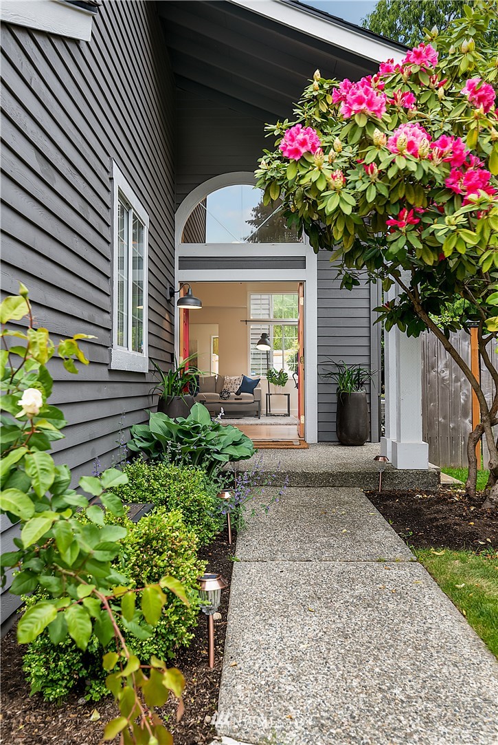 12812 Northeast 200th Place Bothell, WA 98011 - Photo 2 of 28 Gallery Image 2