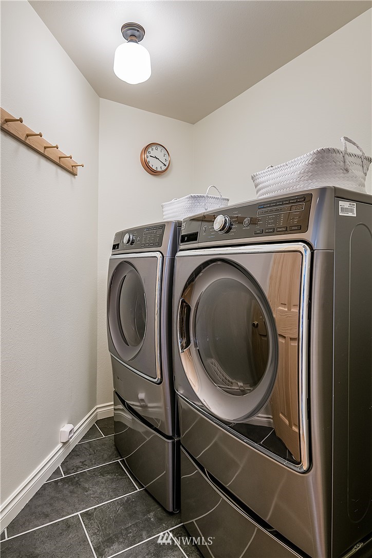 12812 Northeast 200th Place Bothell, WA 98011 - Photo 11 of 28 Gallery Image 11