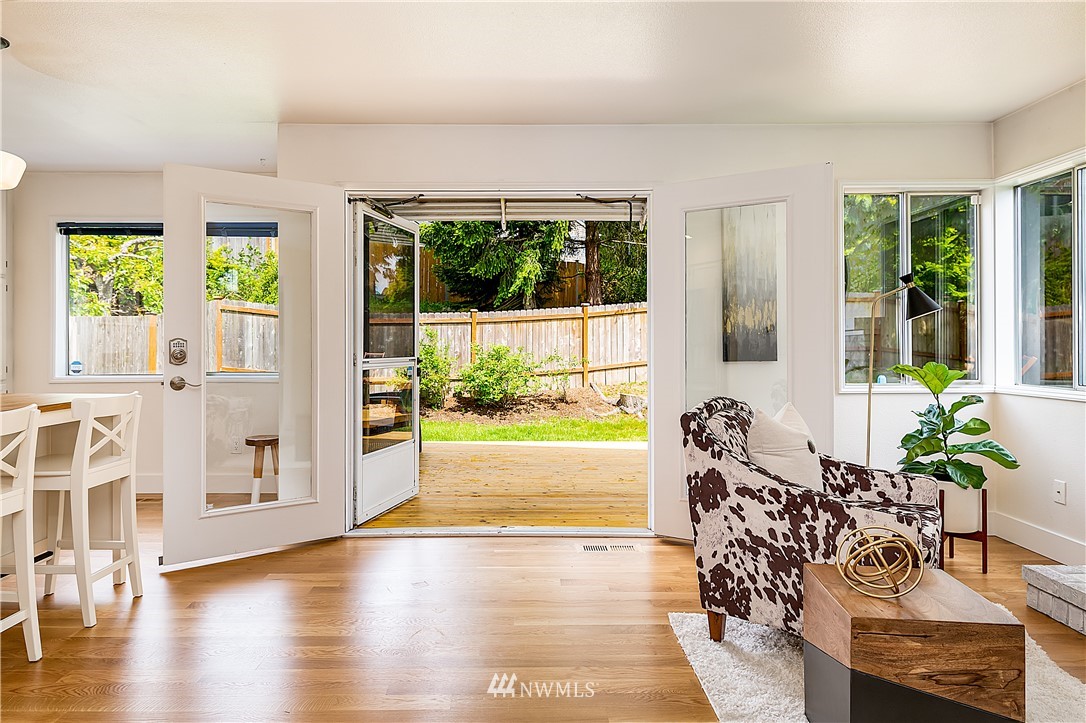 12812 Northeast 200th Place Bothell, WA 98011 - Photo 6 of 28 Gallery Image 6