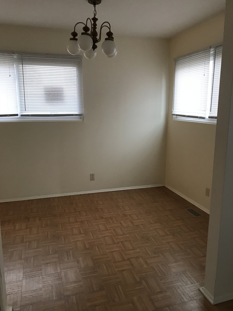 77 Sierra Road Montgomery, IL 60538 - Photo 3 of 9