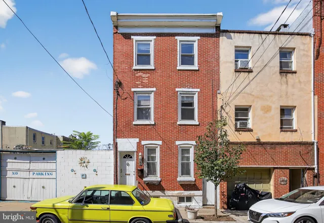 $2,095 | 1304 South Fairhill Street, Philadelphia, PA 19147