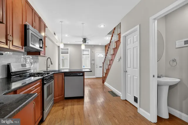 $2,095 | 1304 South Fairhill Street, Philadelphia, PA 19147