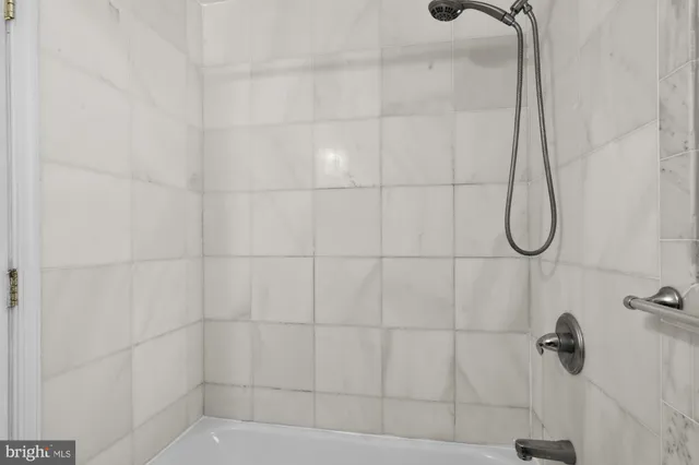 $2,095 | 1304 South Fairhill Street, Philadelphia, PA 19147