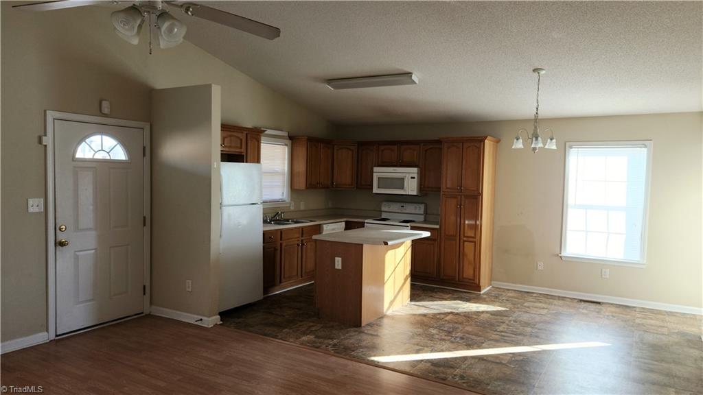 214 Beddington Street High Point, NC 27260 - Photo 3 of 11