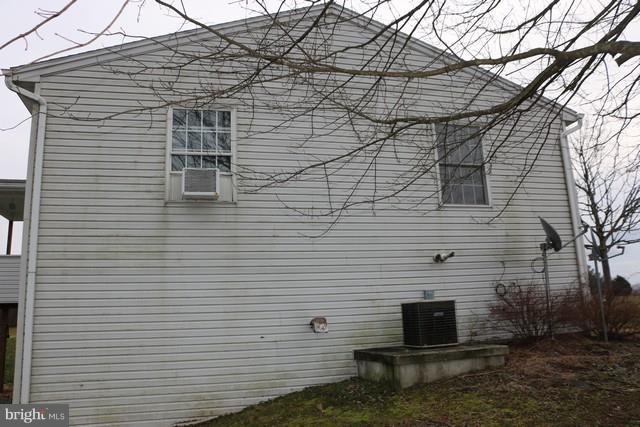 315 Coon Road Gardners, PA 17324 - Photo 18 of 21 Side
