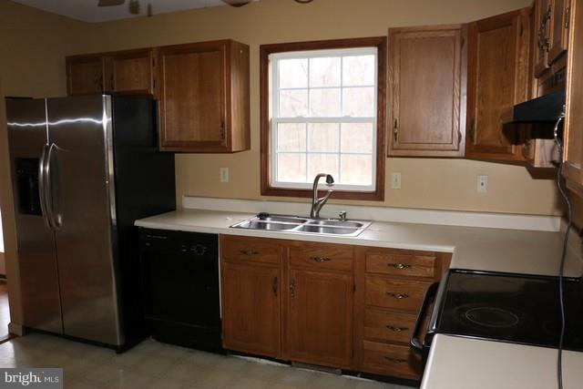 315 Coon Road Gardners, PA 17324 - Photo 3 of 21 Kitchen