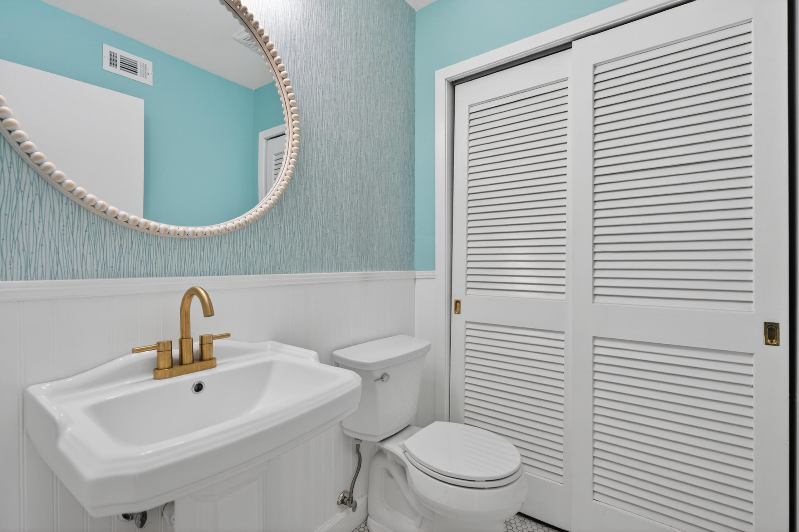 154 Country Club Road Shalimar, FL 32579 - Photo 20 of 39 024_152 Country Club-23