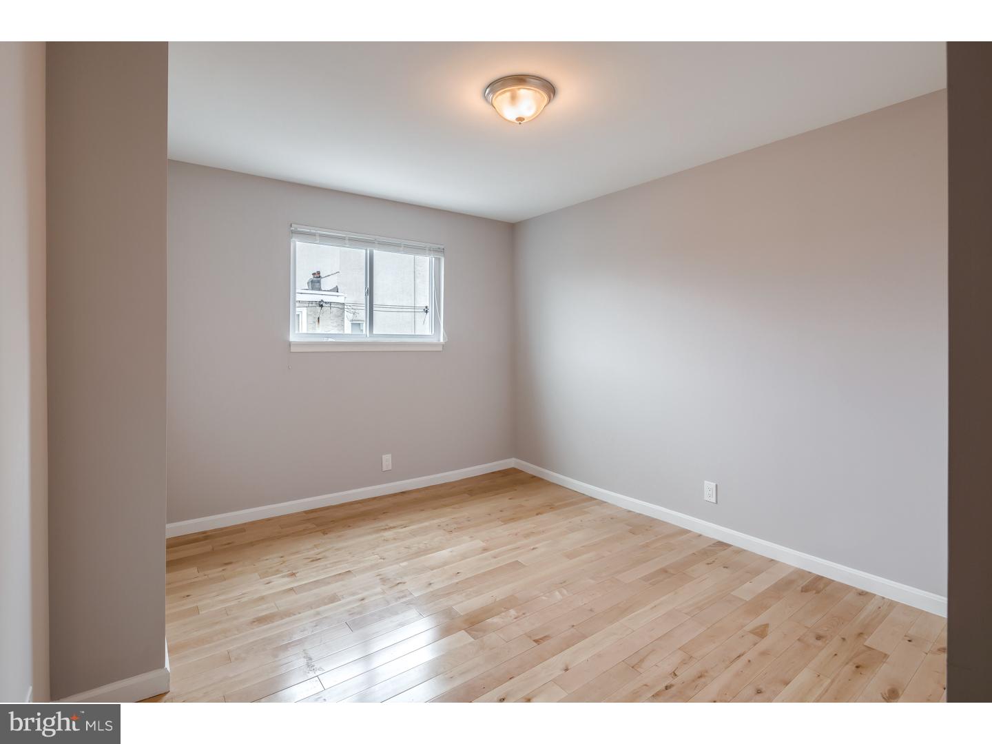 2105 Tasker Street Philadelphia, PA 19145 - Photo 12 of 21