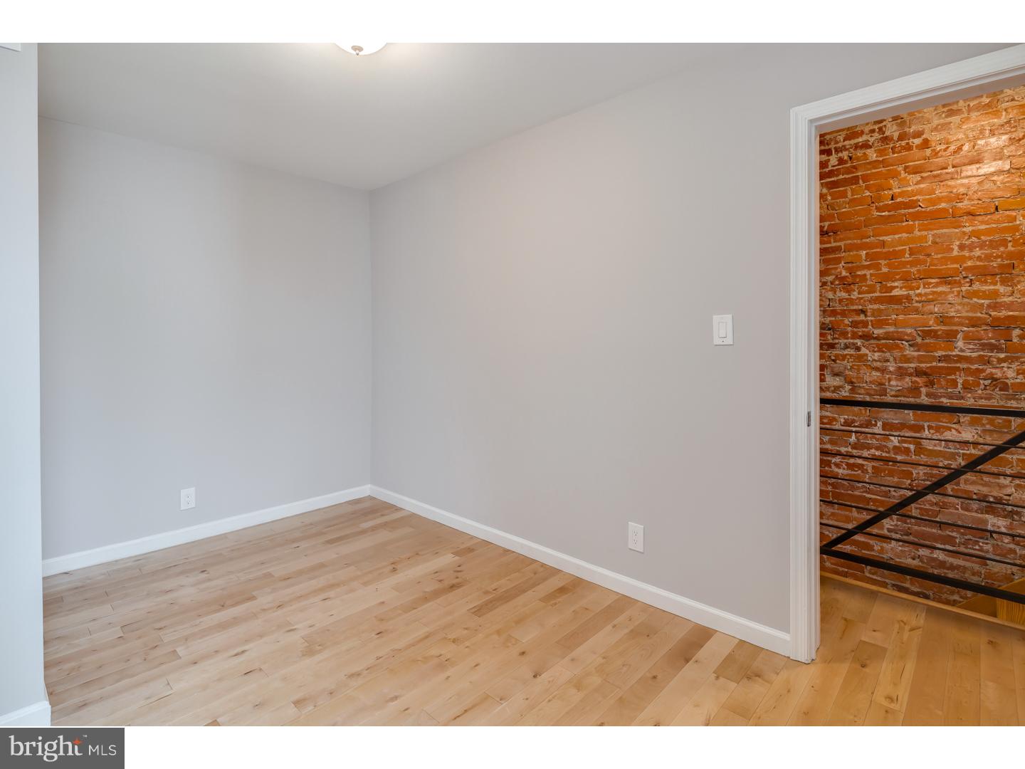 2105 Tasker Street Philadelphia, PA 19145 - Photo 15 of 21